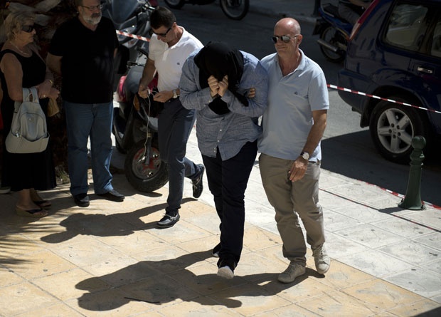 УБИСТВО НА ЗАКИНТОСУ: Двојица оптужених у Београду, бране се са слободе